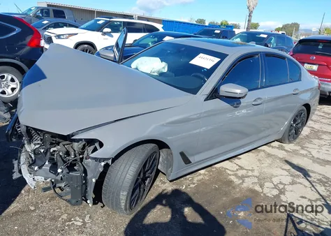 2021 BMW 530I z USA, uszkodzony, nr VIN WBA53BH04MWX20947